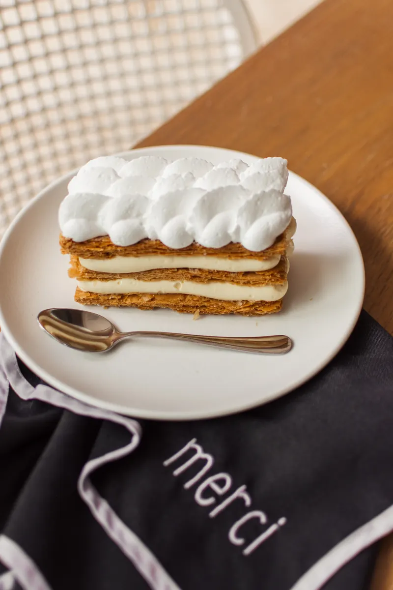 Mil hojas de vainilla, uno de los postres de Merci