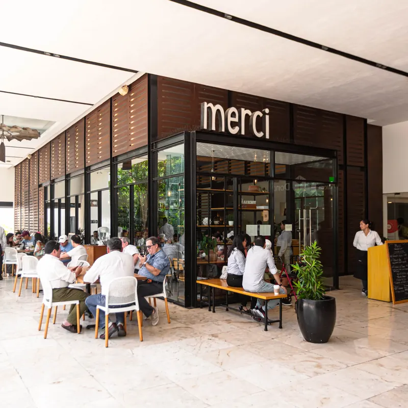 Terraza de Merci en Plaza Paseo 60, Centro de Mérida